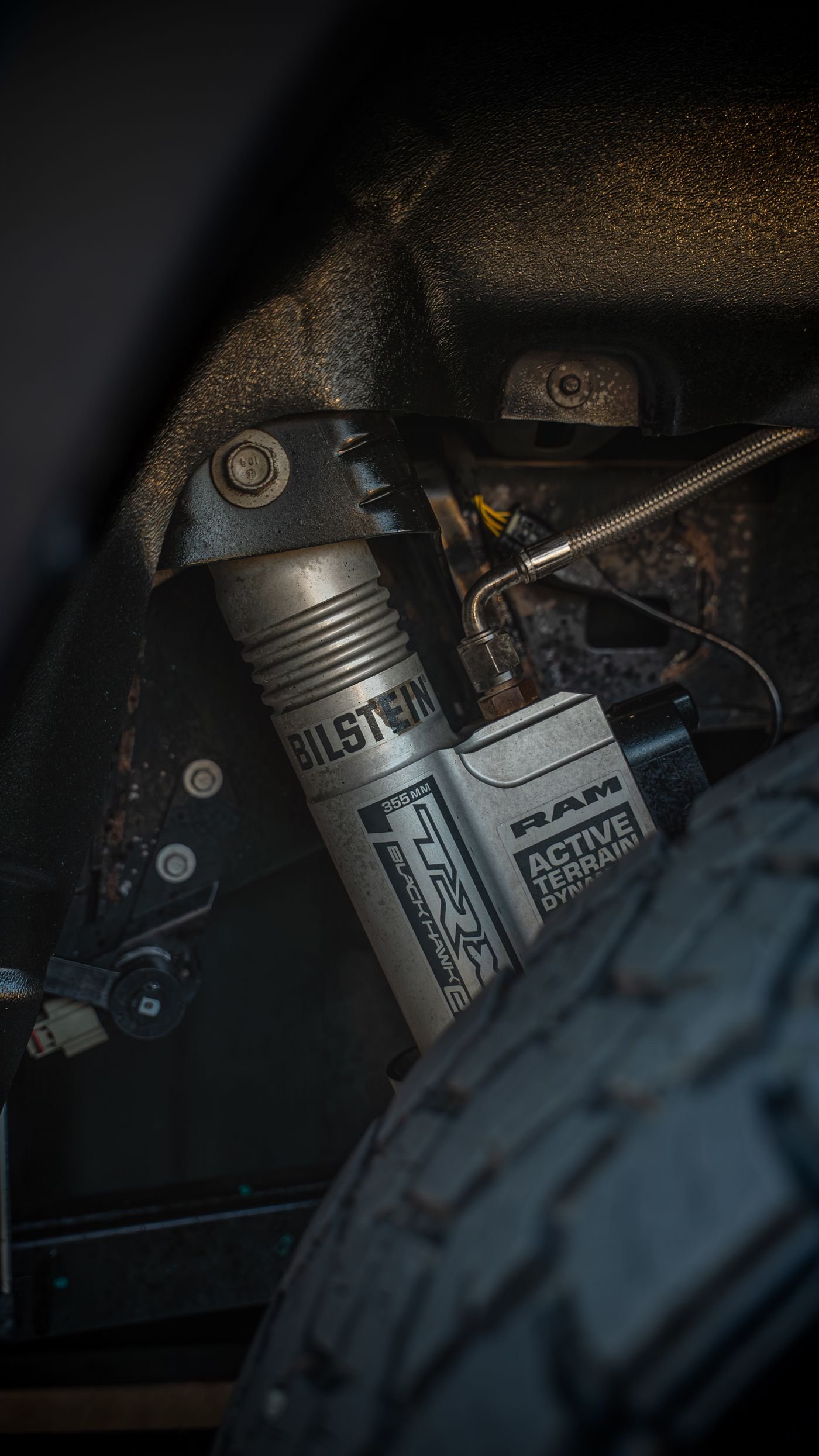 Shock absorber mounted on a vehicle's suspension